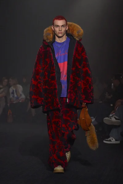 Look 55